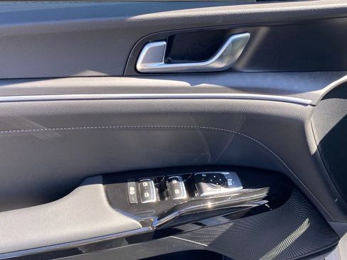 Certified 2025 Kia K5 GT-Line image 11