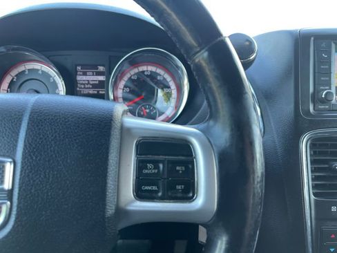 Used 2019 Dodge Grand Caravan GT FWD image 21