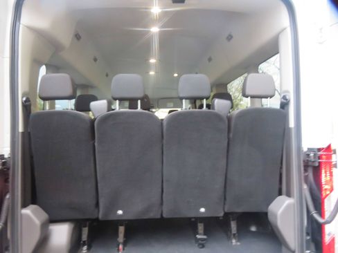 Used 2023 Ford Transit 350 XLT image 18