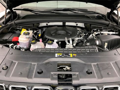 Used 2022 Jeep Grand Cherokee Limited 4xe w/ Luxury Tech Group II image 25