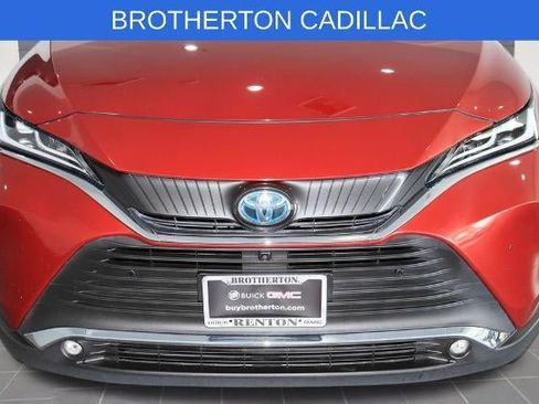 Used 2022 Toyota Venza Limited AWD/4WD image 11