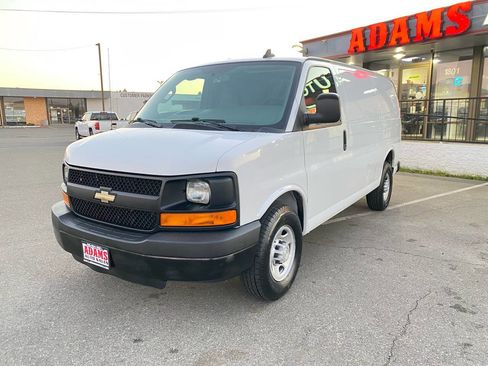 Used 2016 Chevrolet Express 2500 image 6