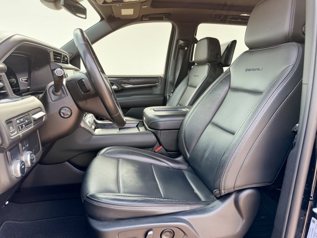 Used 2023 GMC Yukon Denali RWD image 5