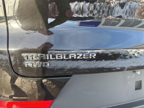 Used 2024 Chevrolet TrailBlazer LS image 16