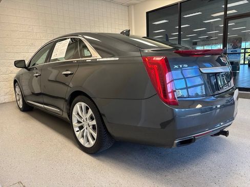 Used 2017 Cadillac XTS Luxury FWD image 3