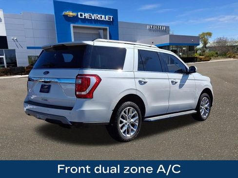 Used 2021 Ford Expedition XLT image 9