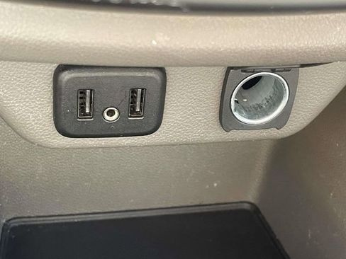 Used 2020 Chevrolet Traverse LT FWD image 20