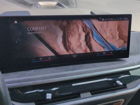 Certified 2023 BMW X7 xDrive40i w/ Executive Package image 24