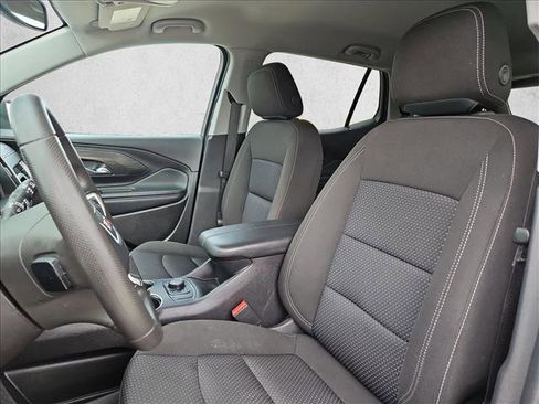 Used 2024 GMC Terrain SLE FWD image 15