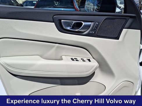 New 2026 Volvo XC60 T8 Ultra w/ Protection Package Premier AWD/4WD image 9