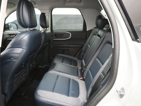 Used 2023 Ford Bronco Sport Outer Banks w/ Tech Package AWD/4WD image 2