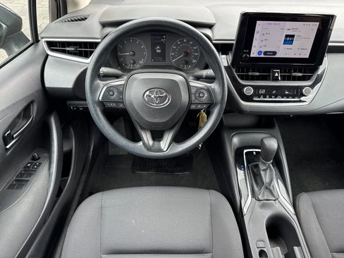 Used 2023 Toyota Corolla LE FWD image 11