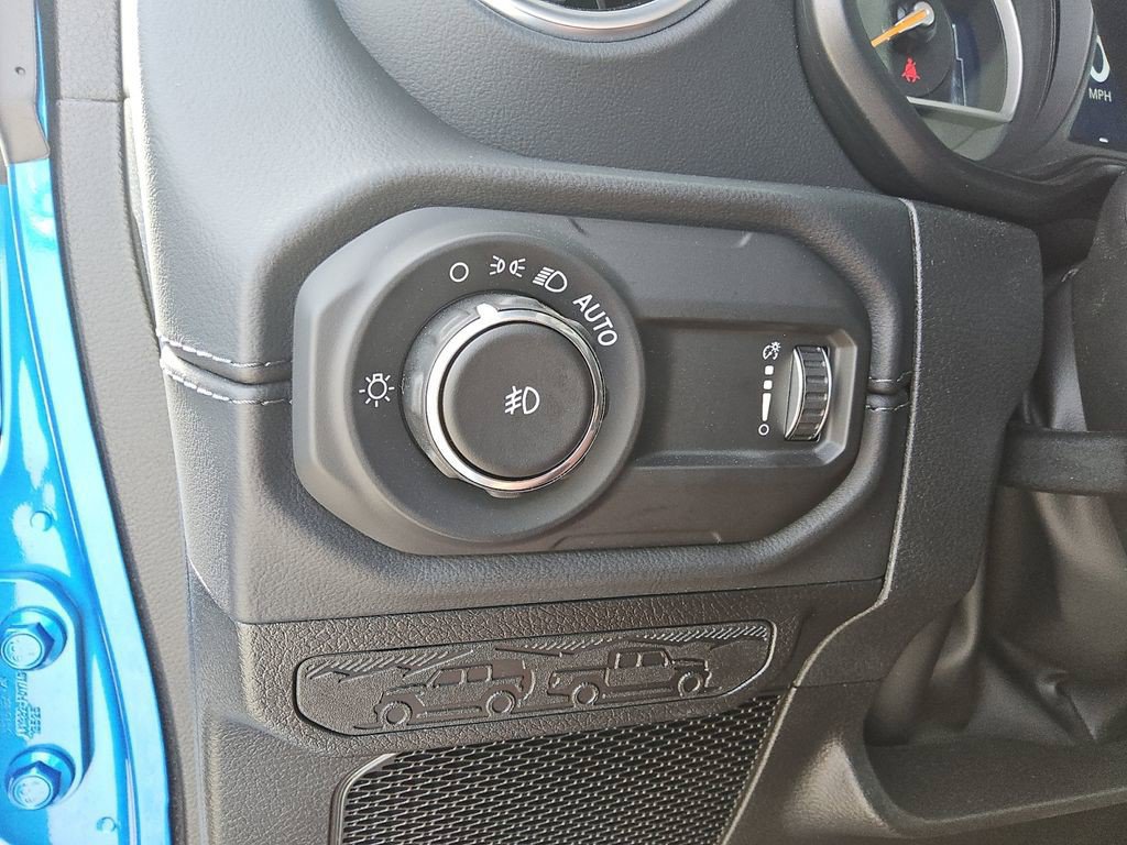 New 2026 Jeep Wrangler Unlimited Sahara AWD/4WD image 26