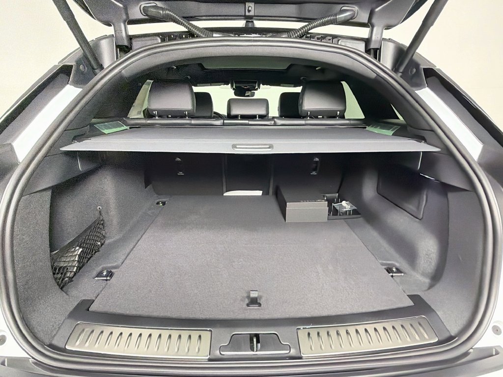 New 2026 Land Rover Range Rover Velar S AWD/4WD image 28