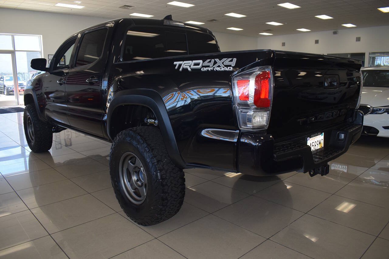 Used 2020 Toyota Tacoma TRD Off-Road AWD/4WD image 6