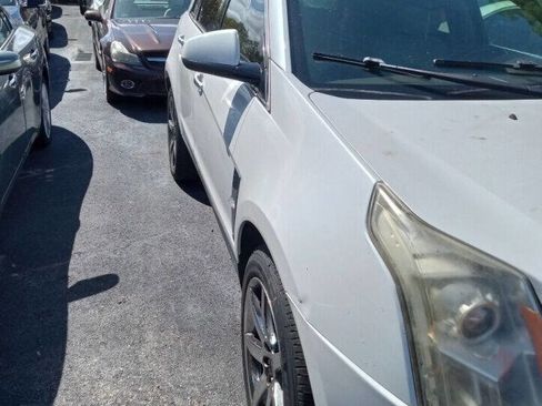 Used 2012 Cadillac SRX Luxury image 3