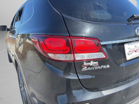 Used 2018 Hyundai Santa Fe SE image 43