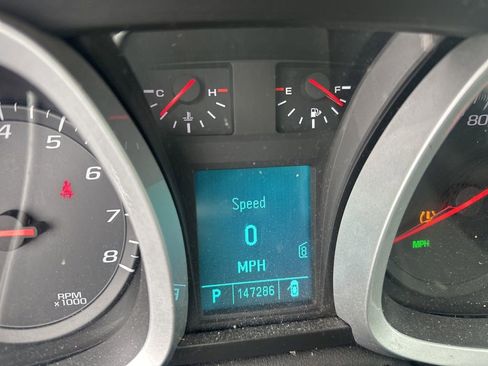 Used 2011 Chevrolet Equinox LTZ image 9