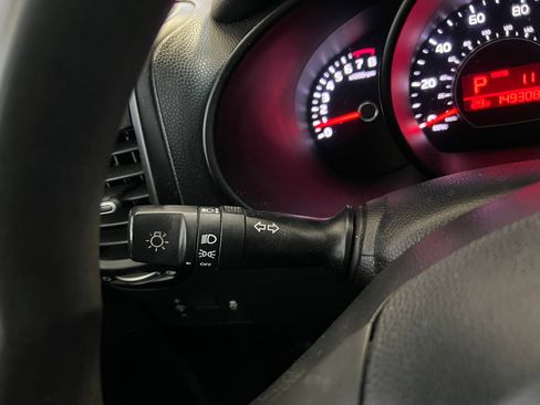 Used 2015 Kia Soul image 32