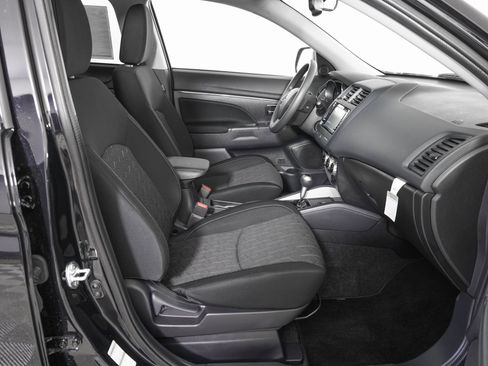 Used 2025 Mitsubishi Outlander Sport ES image 7