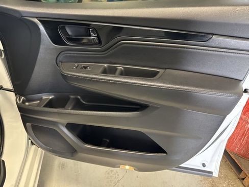 Used 2022 Honda Odyssey Elite image 29