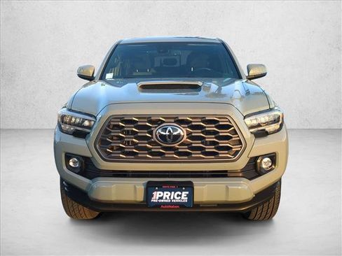 Used 2023 Toyota Tacoma TRD Sport AWD/4WD image 2