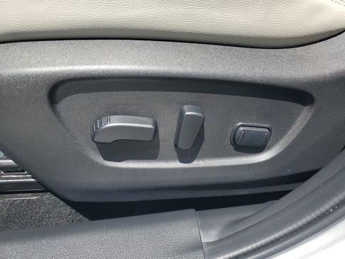 Certified 2022 Nissan Rogue Sport SV w/ Technology Package image 10