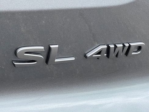 New 2026 Nissan Pathfinder SL w/ SL Premium Package AWD/4WD image 2