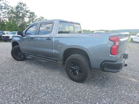 Used 2021 Chevrolet Silverado 1500 LT Trail Boss w/ Convenience Package II AWD/4WD image 4