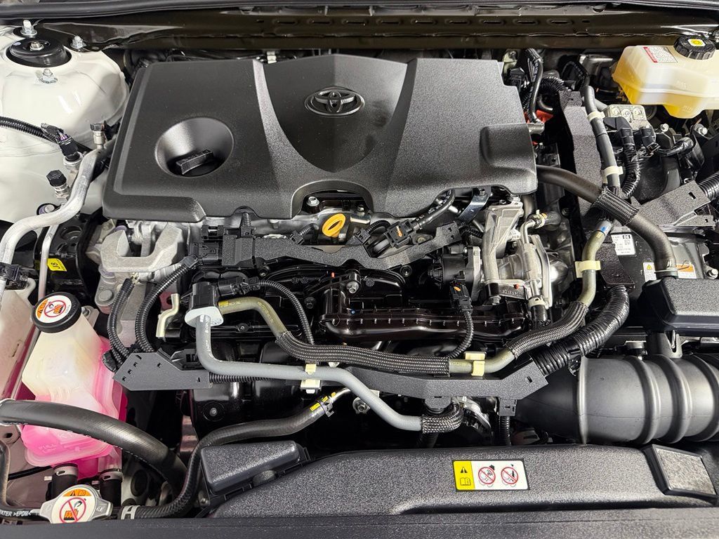 Used 2021 Toyota Avalon XLE w/ Carpet Mat Package (TMS) FWD image 24