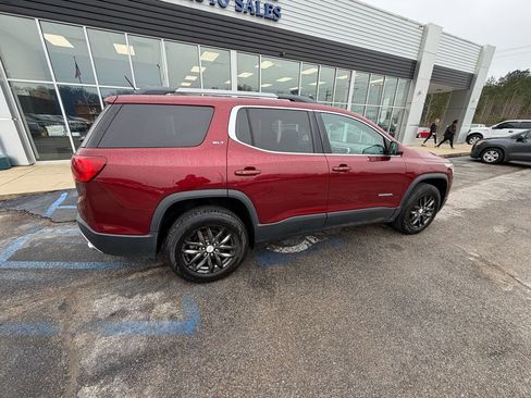 Used 2017 GMC Acadia SLT image 5