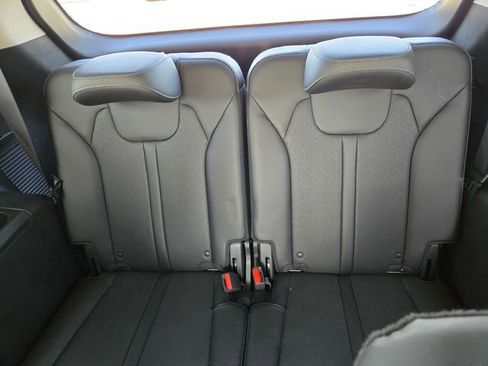 Used 2023 Kia Sorento EX w/ Panoramic Sunroof Package FWD image 12