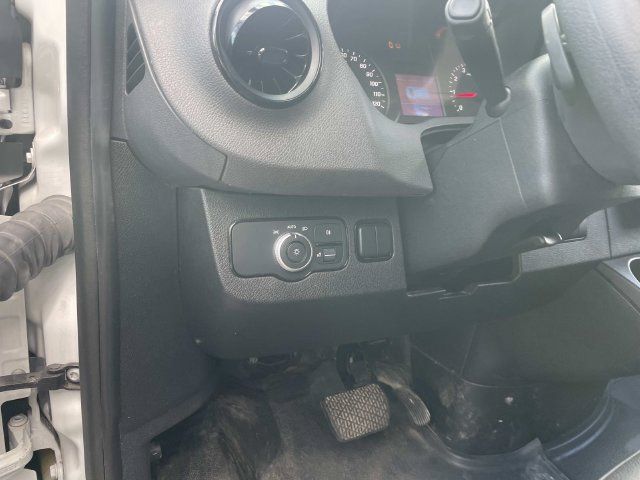 Used 2023 Mercedes-Benz Sprinter 1500 image 28