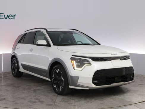 Used 2023 Kia Niro Wave w/ Wave Preserve Package FWD image 13