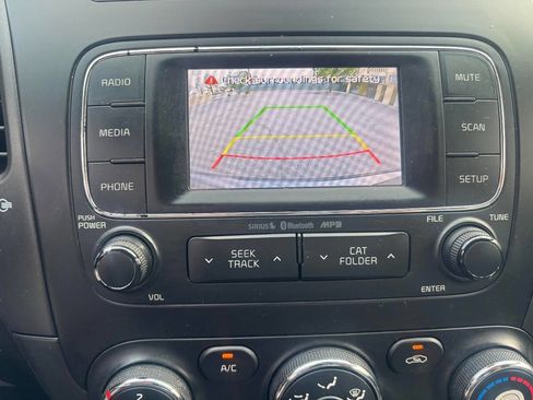 Used 2016 Kia Forte LX w/ LX Popular Plus Package FWD image 25