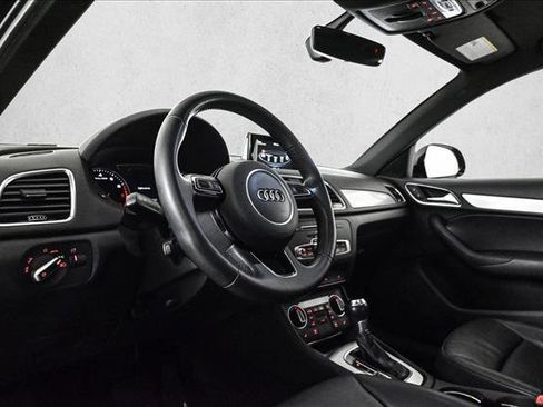 Used 2018 Audi Q3 2.0T Premium image 10