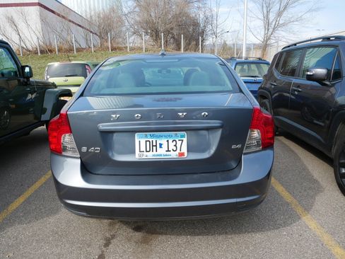 Used 2010 Volvo S40 2.4i image 3