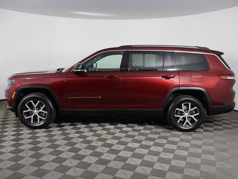 Used 2023 Jeep Grand Cherokee L Limited AWD/4WD image 15