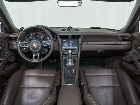 Certified 2019 Porsche 911 Targa 4 GTS image 20