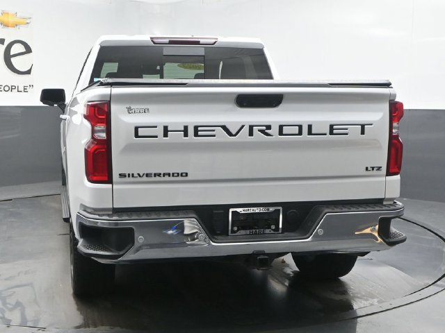 Used 2023 Chevrolet Silverado 1500 LTZ w/ LTZ Convenience Package II AWD/4WD image 38