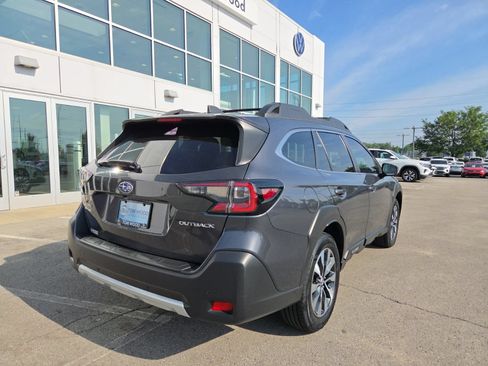Used 2024 Subaru Outback Limited AWD/4WD image 8