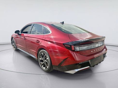 Used 2024 Hyundai Sonata SEL FWD image 3