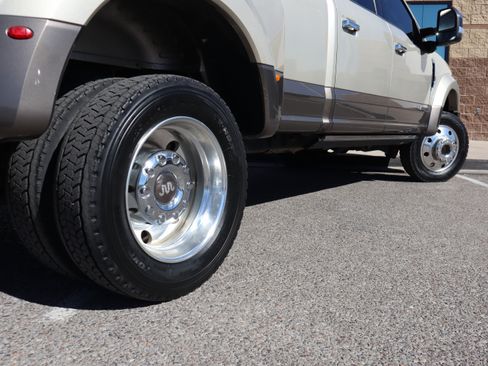 Used 2018 Ford F450 King Ranch w/ King Ranch Ultimate Package image 11