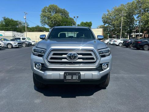 Used 2023 Toyota Tacoma Limited AWD/4WD image 2