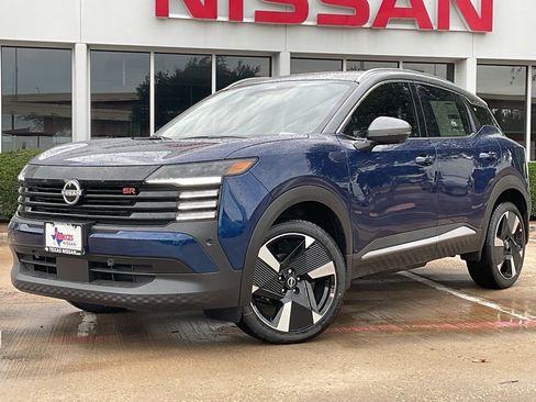 New 2025 Nissan Kicks SR image 2