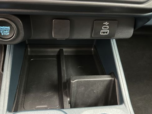 Used 2025 Ford Maverick Lobo AWD/4WD image 24
