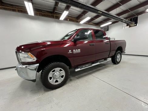 Used 2018 RAM 2500 Tradesman w/ Chrome Appearance Group image 5