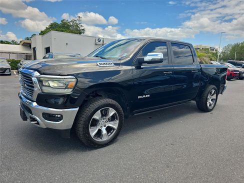 Used 2023 RAM 1500 Laramie AWD/4WD image 9