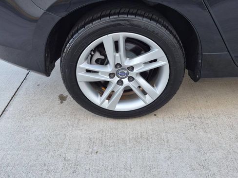 Used 2015 Volvo V60 T5 Premier image 25