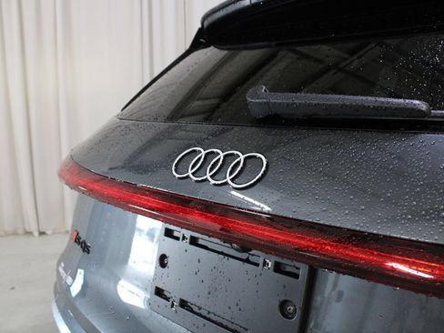 New 2026 Audi SQ5 Prestige AWD/4WD image 31